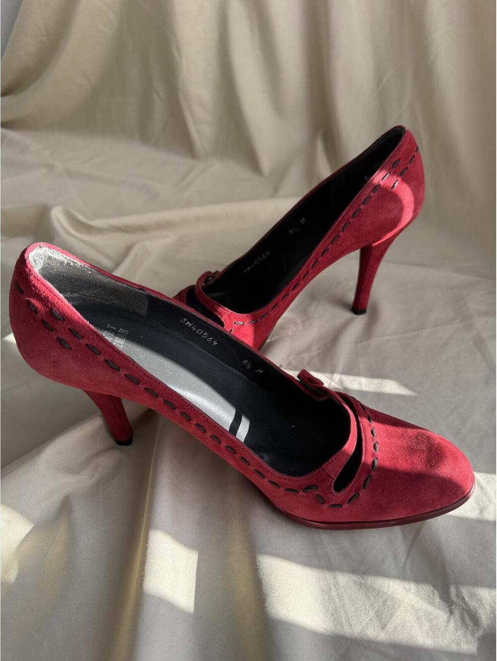Stuart‎ Weitzman Strapalong Scarlet Red Suede Mary Jane Heels Size 8.5 Vintage